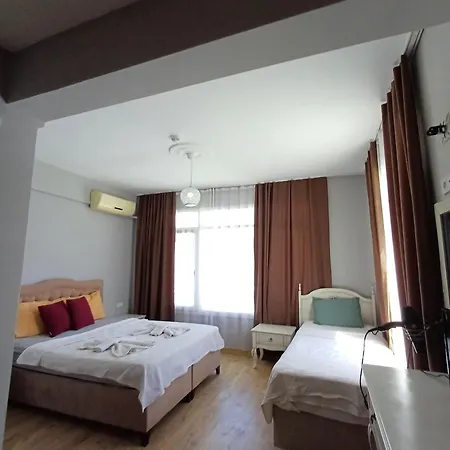 Renos Lounge 호텔